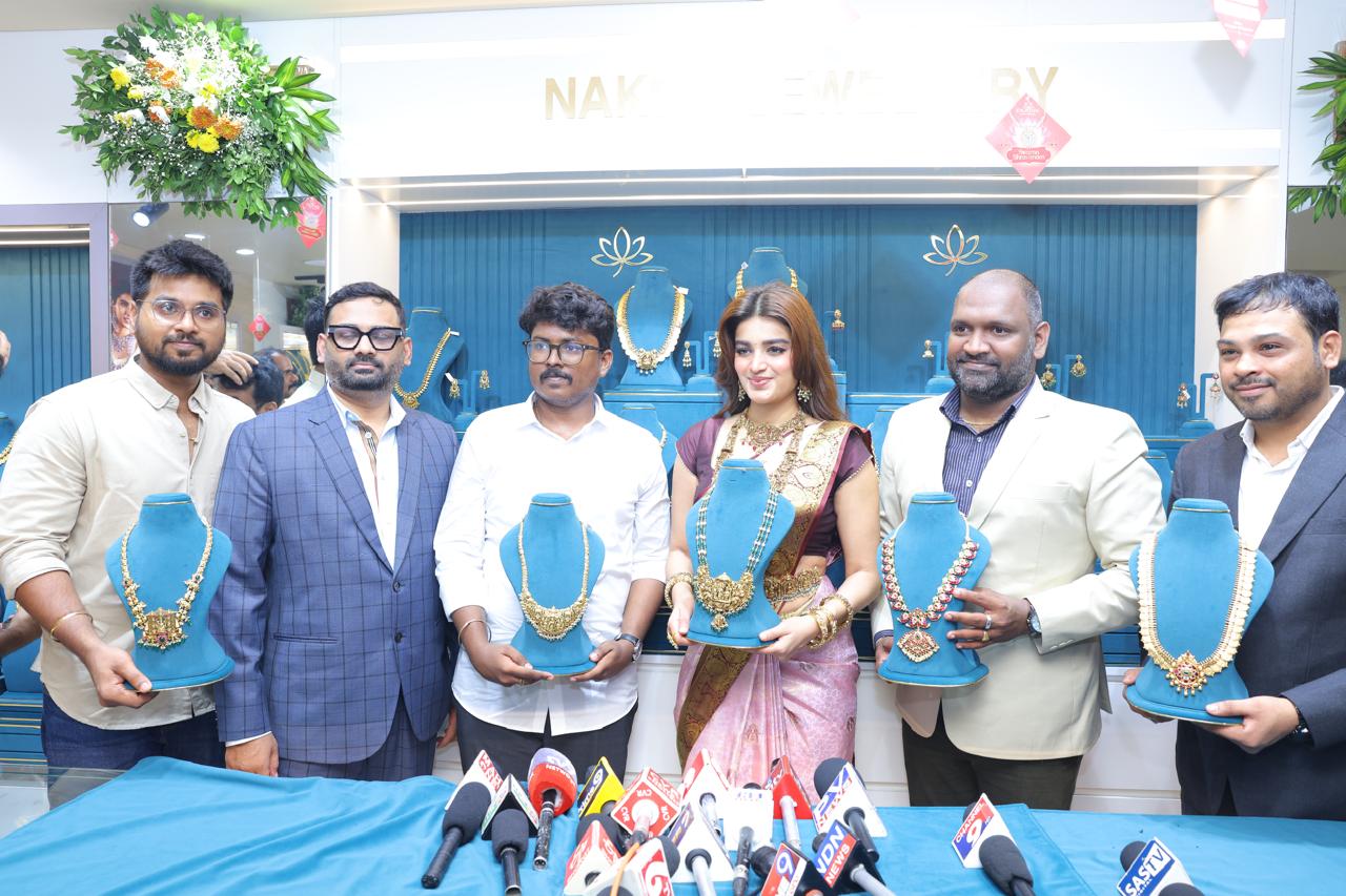 Ekadhi Silver Jewellery Opens Exclusive Store in Nellore; Grand Launch Draws Massive Crowd