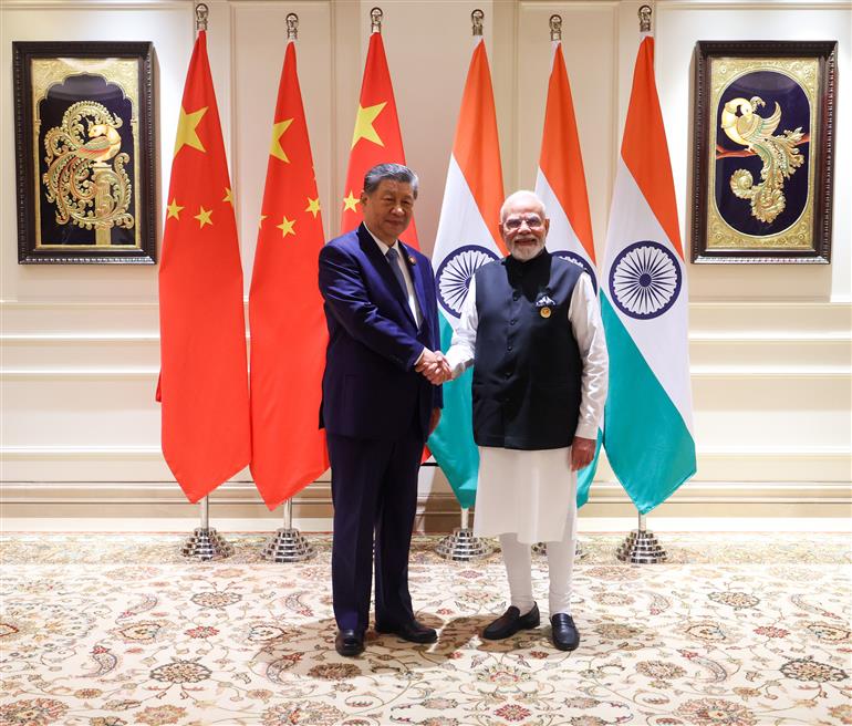 Modi, Xi Jinping Discuss India-China Ties, Border Peace and Economic Cooperation